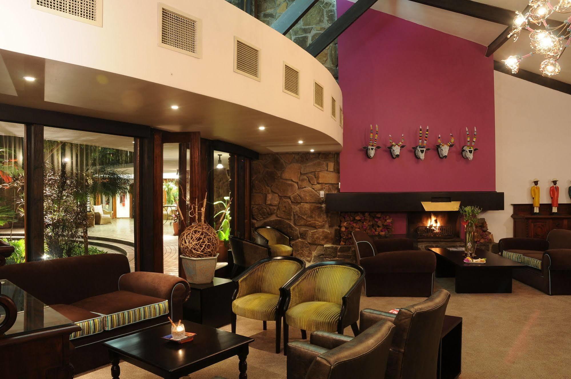 Protea Hotel Winkler White River Exterior foto